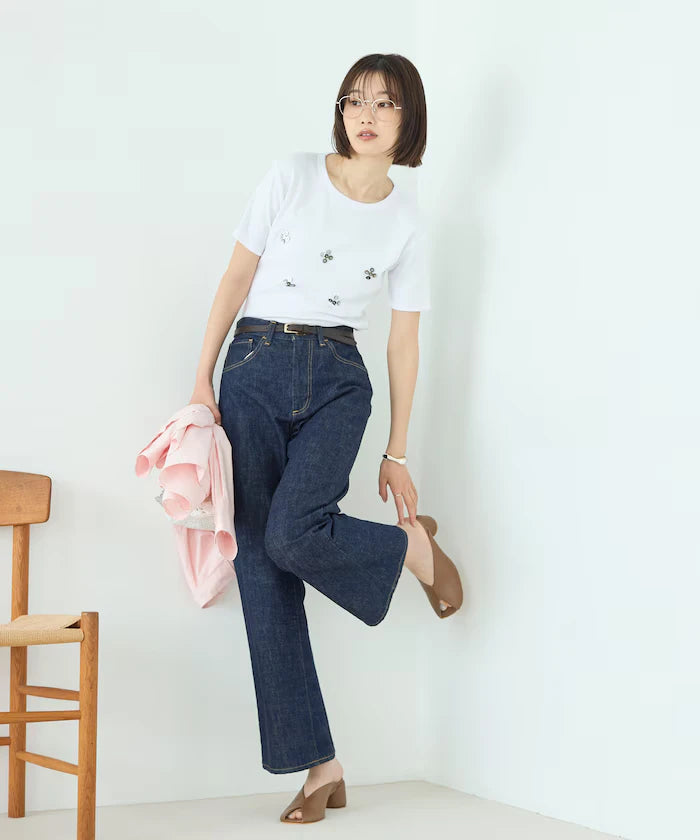 Shell Button Flower Motif Cotton Modal T-Shirt