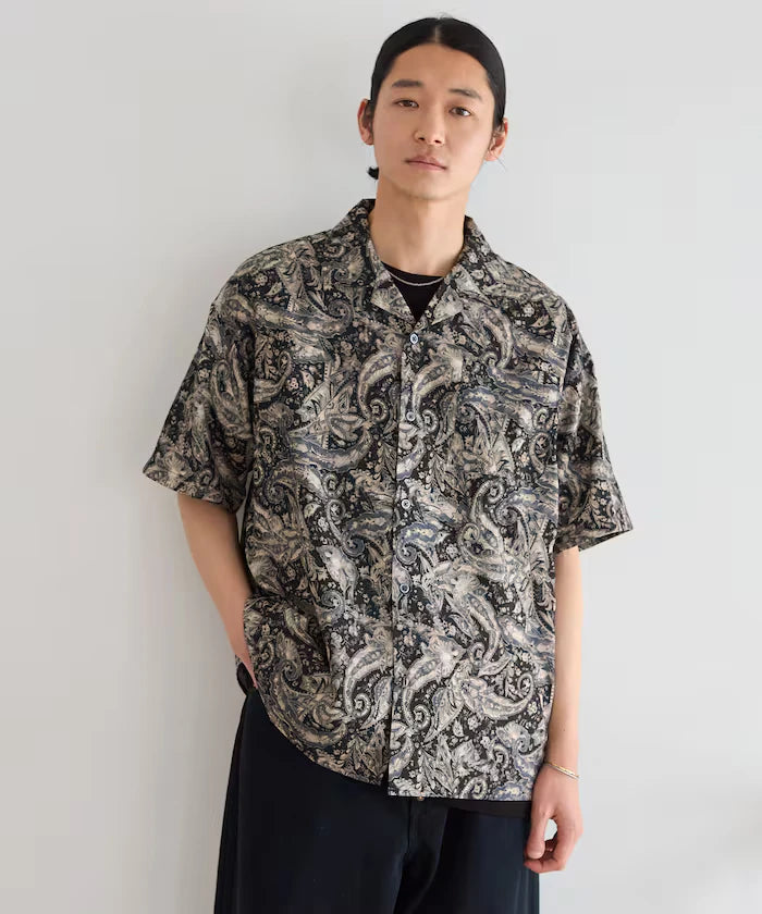 Open Collar Pattern Short Sleeve Shirt