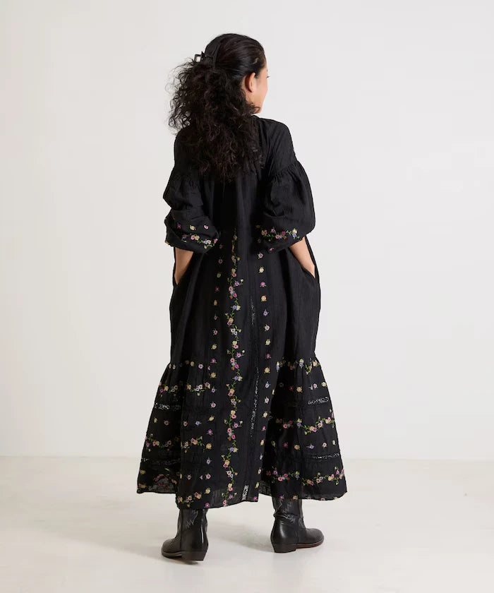 Dobby Floral Embroidery x Lace Dress
