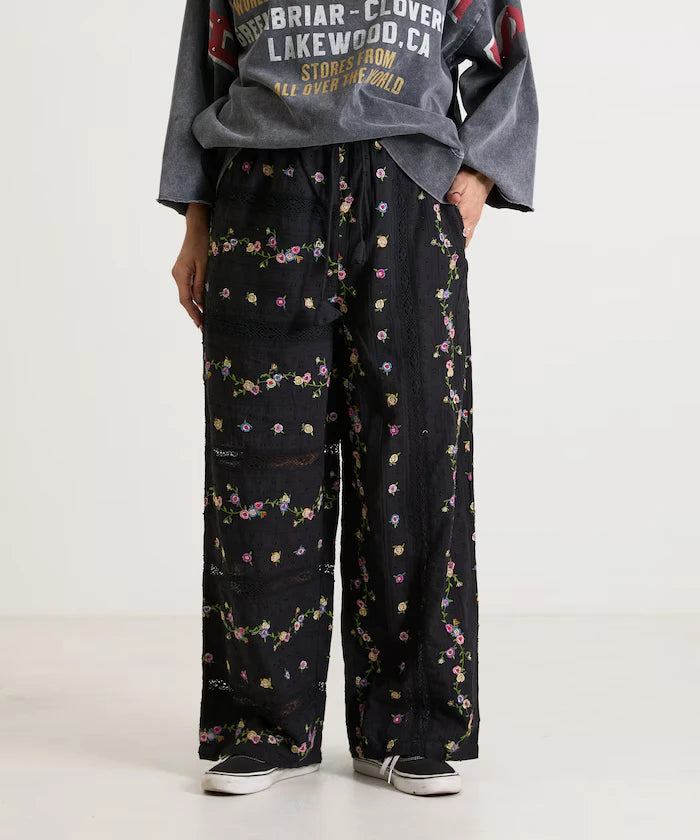 Dobby Floral Embroidery x Lace Pants
