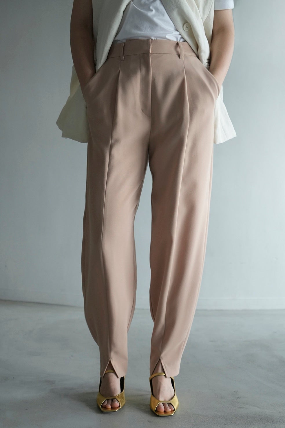 SLIT HEM BALLOON PANTS