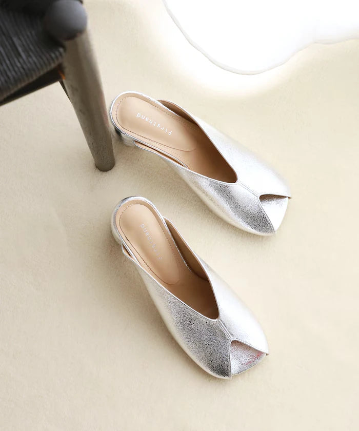 Open-toe slit sandals