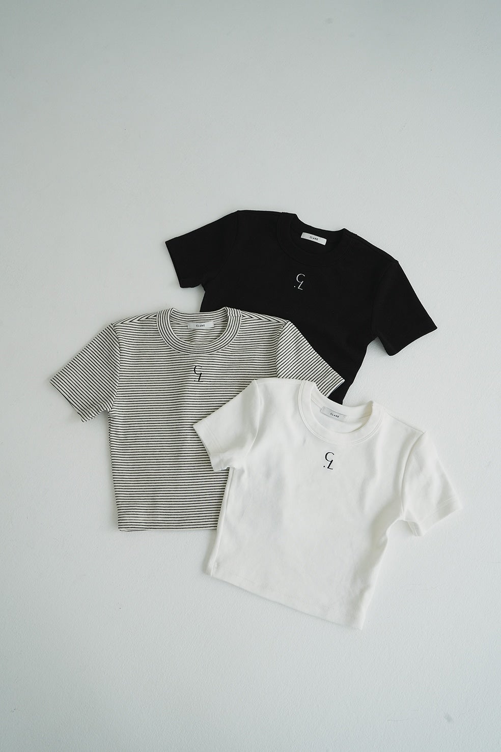 LOGO CROPPED TIGHT TEE