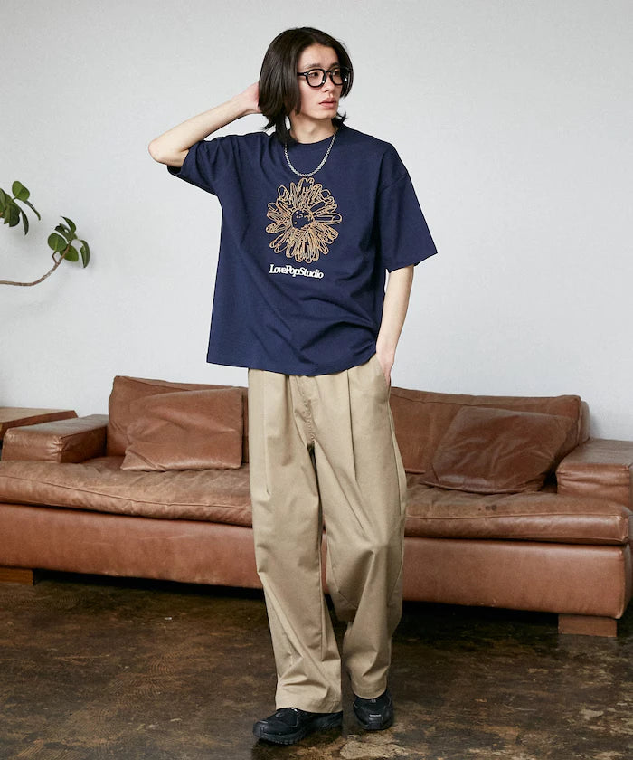 Love Pop Studio Flower Embroidery T-Shirt