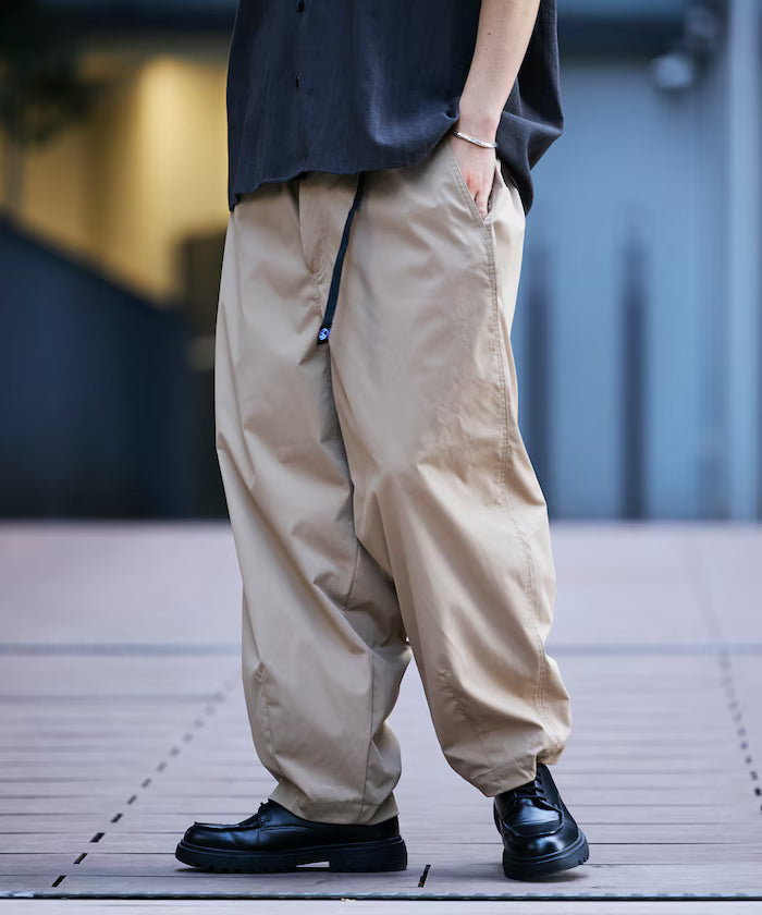 Easy Care Fabric Wide Silhouette Climbing Pants / Quick-Drying / UV Cut 【Limited Edition】