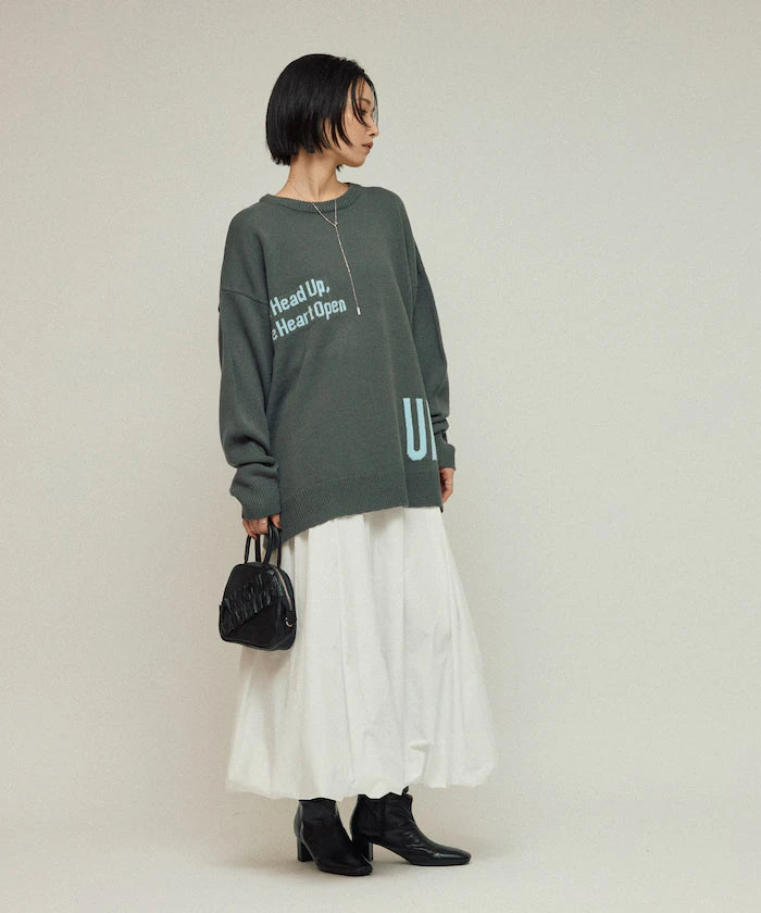 Sweat-like Lettered Knit / Jacquard Knit
