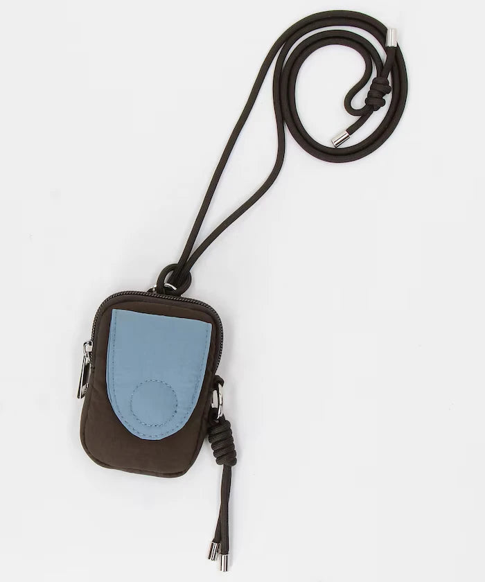 Multi Pouch with Magnetic Eyeglasses Holder