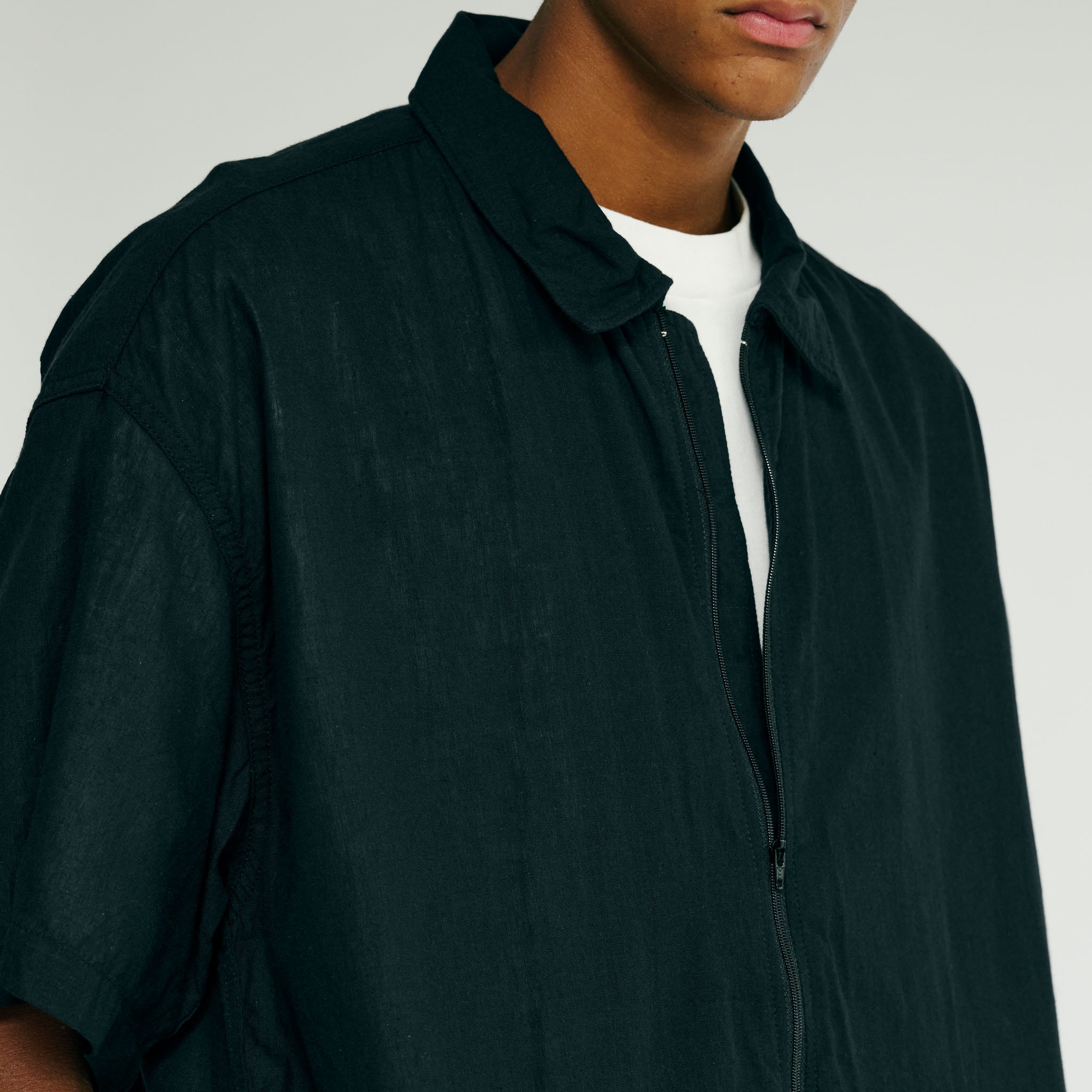 GL39433 / VAT DYE CHAMBRAY ZIP SHIRT