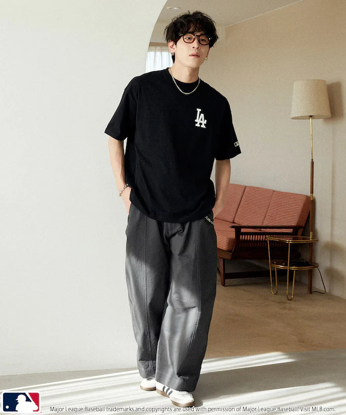 MLB Typography Logo T-Shirt