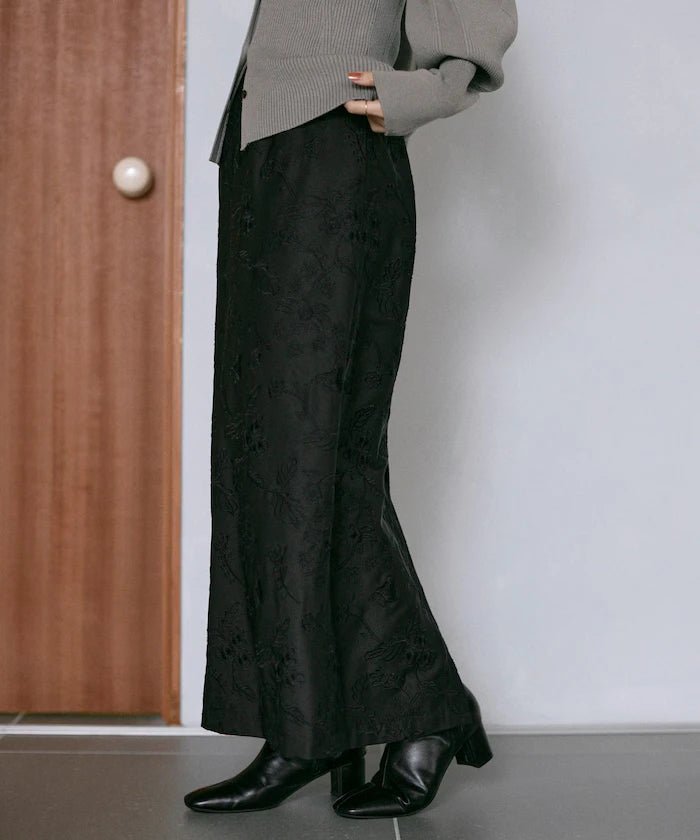 Flower Embroidery I-Line Easy Skirt