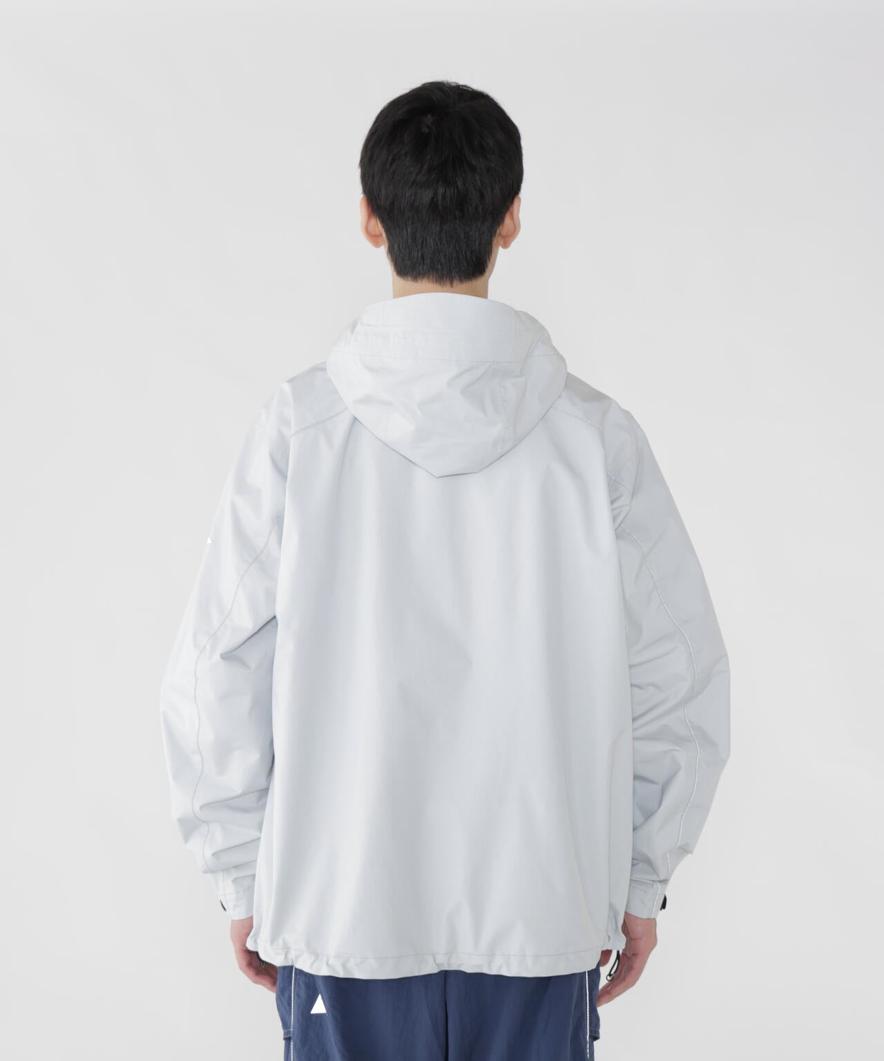 2.5L hiker rain jacket