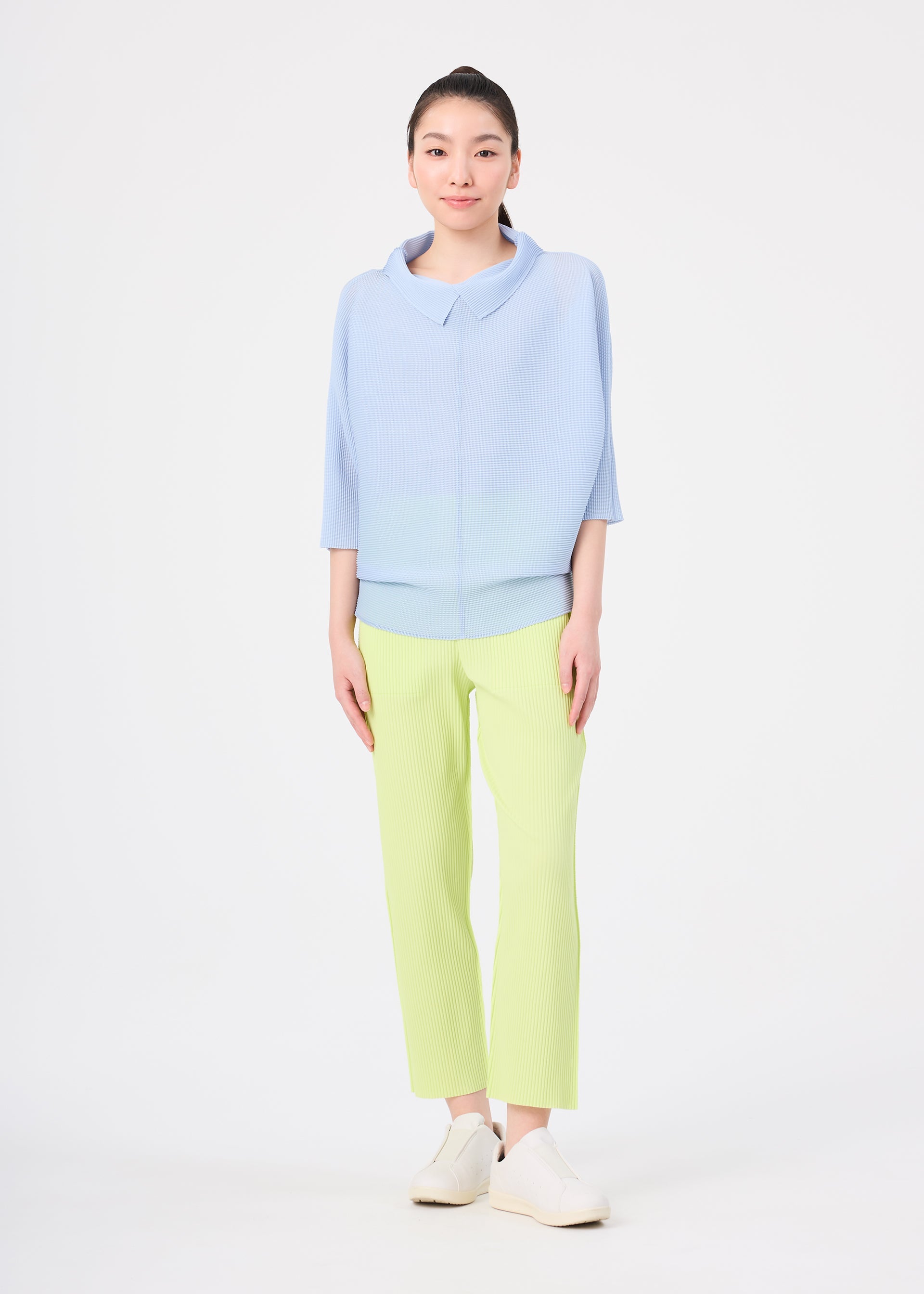 Fine Knit Pleats Color 1