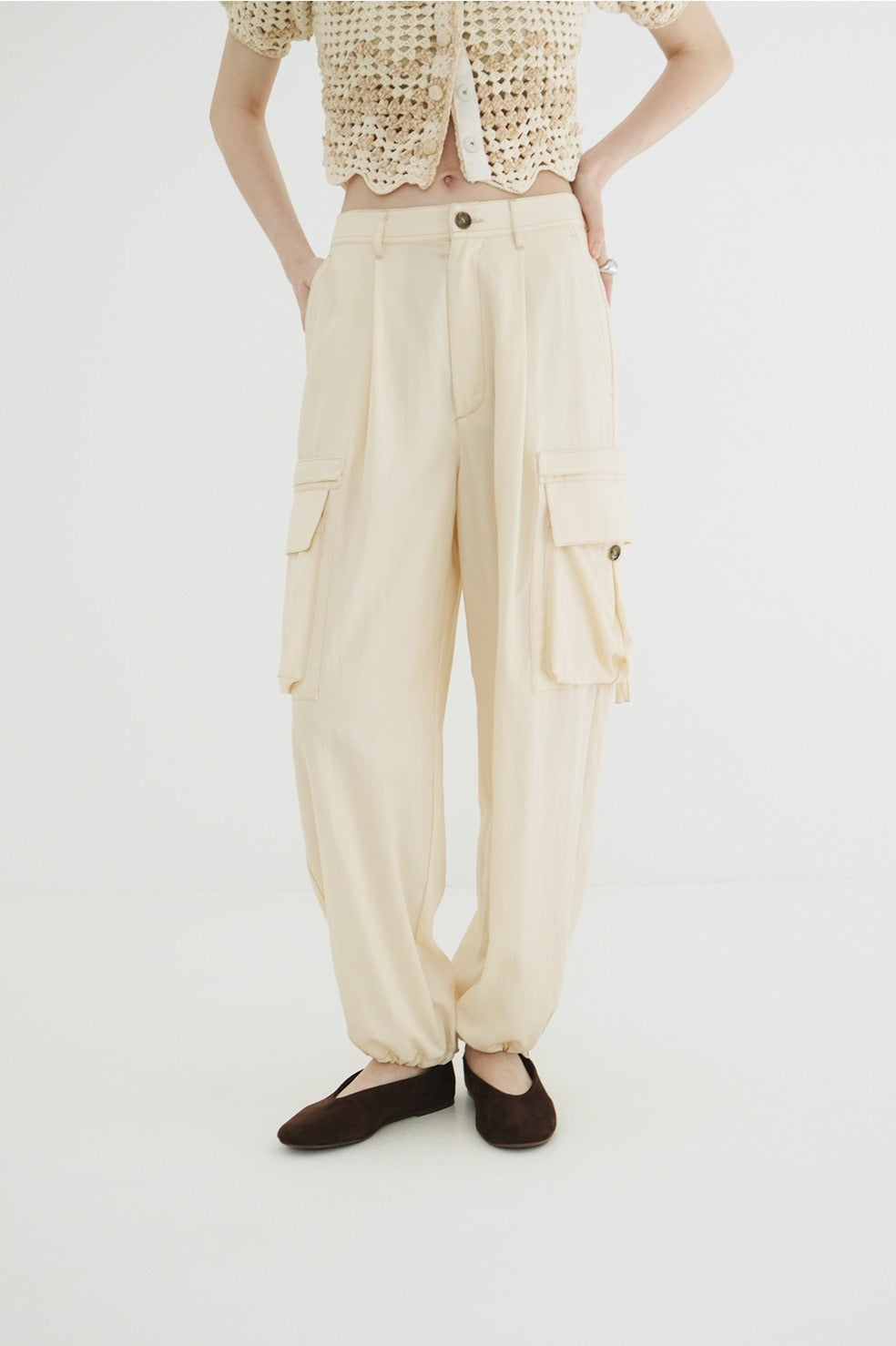 LOW WAIST POCKET CARGO PANTS