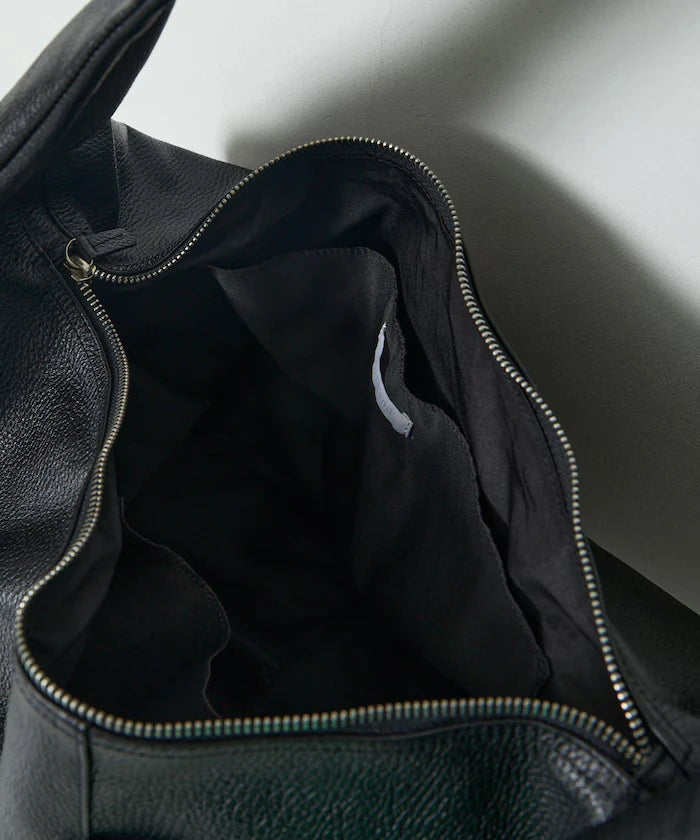 Leather Banana Big Shoulder Bag / Leather Banana Big Shoulder / Messenger Bag / Cowhide / Water-Repellent Leather