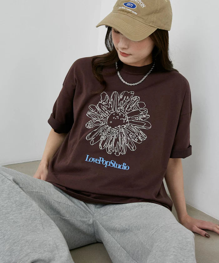 Love Pop Studio Flower Embroidery T-Shirt