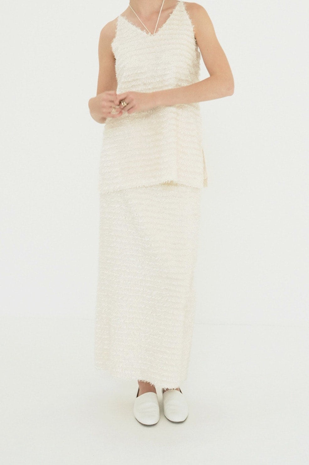 FEATHER STRAIGHT SKIRT