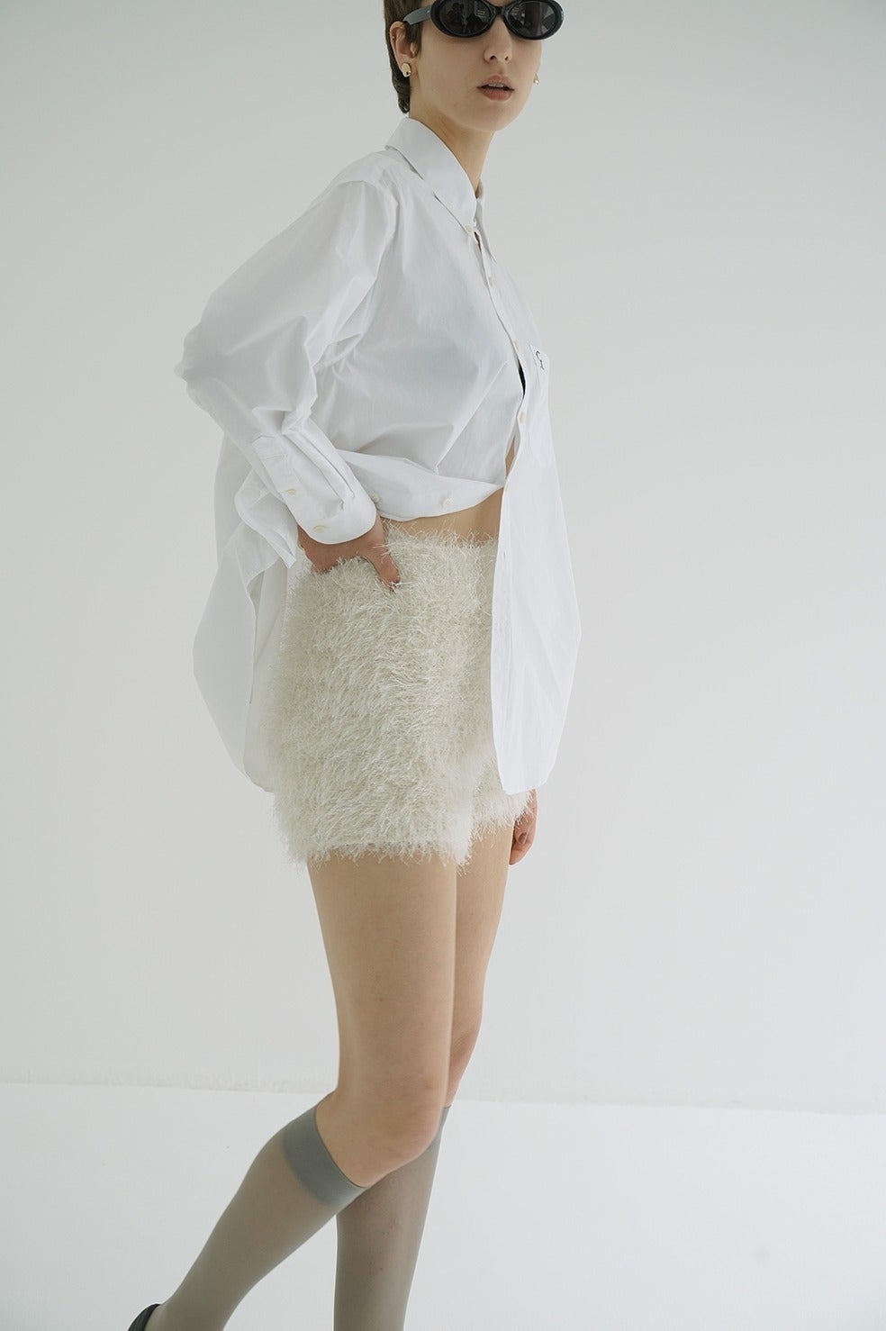 SHAGGY SHORT KNIT PANTS