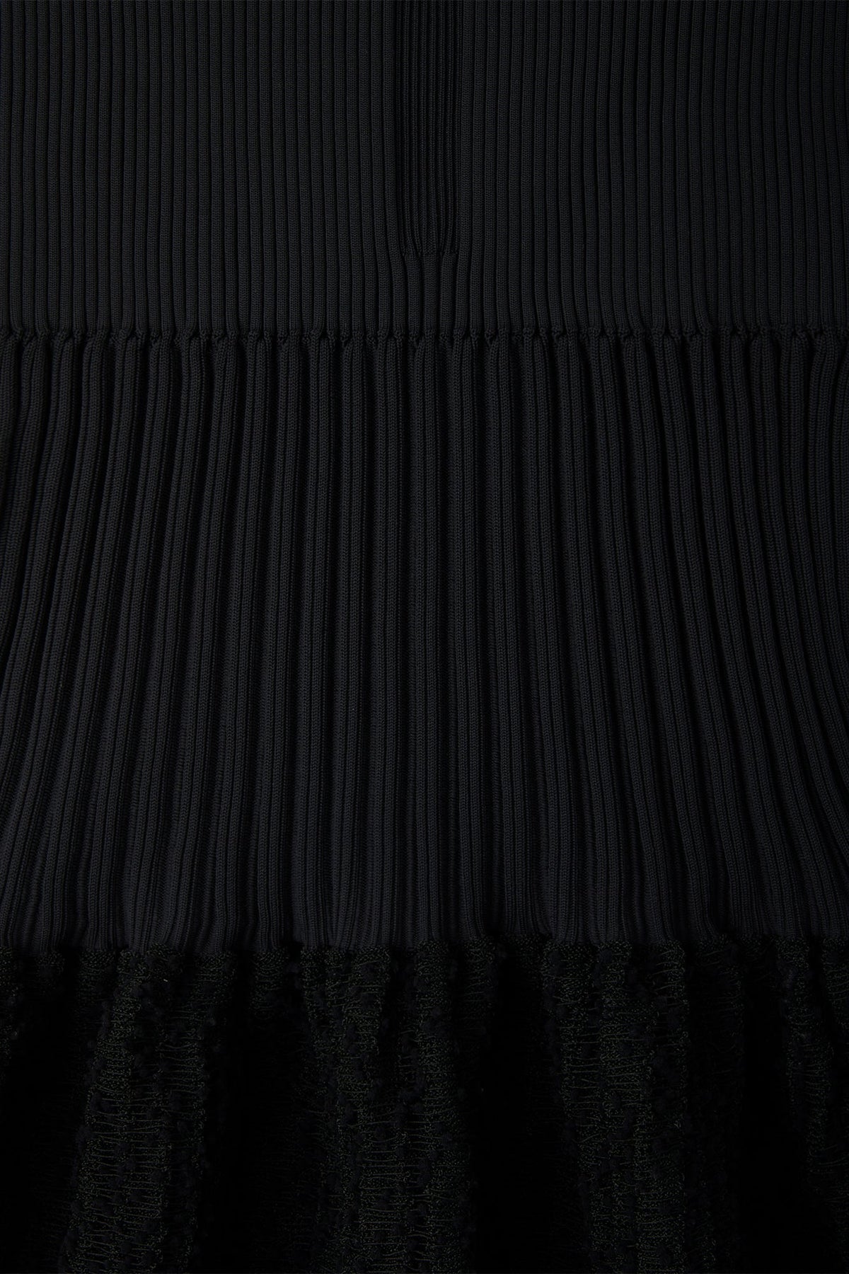 FLUTED ORNAMENT MERMAID SKIRT