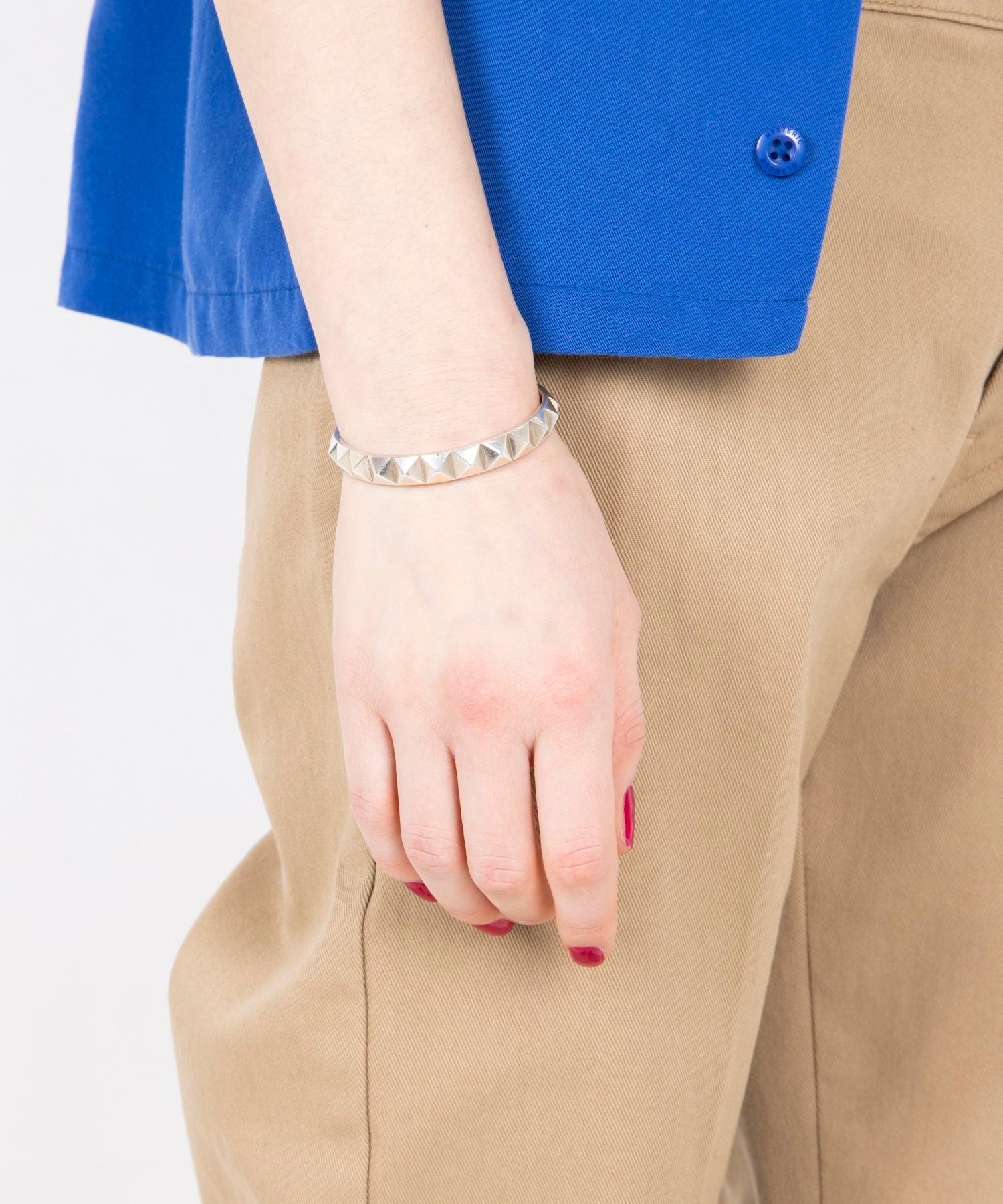 Studded Silhouette Bangle