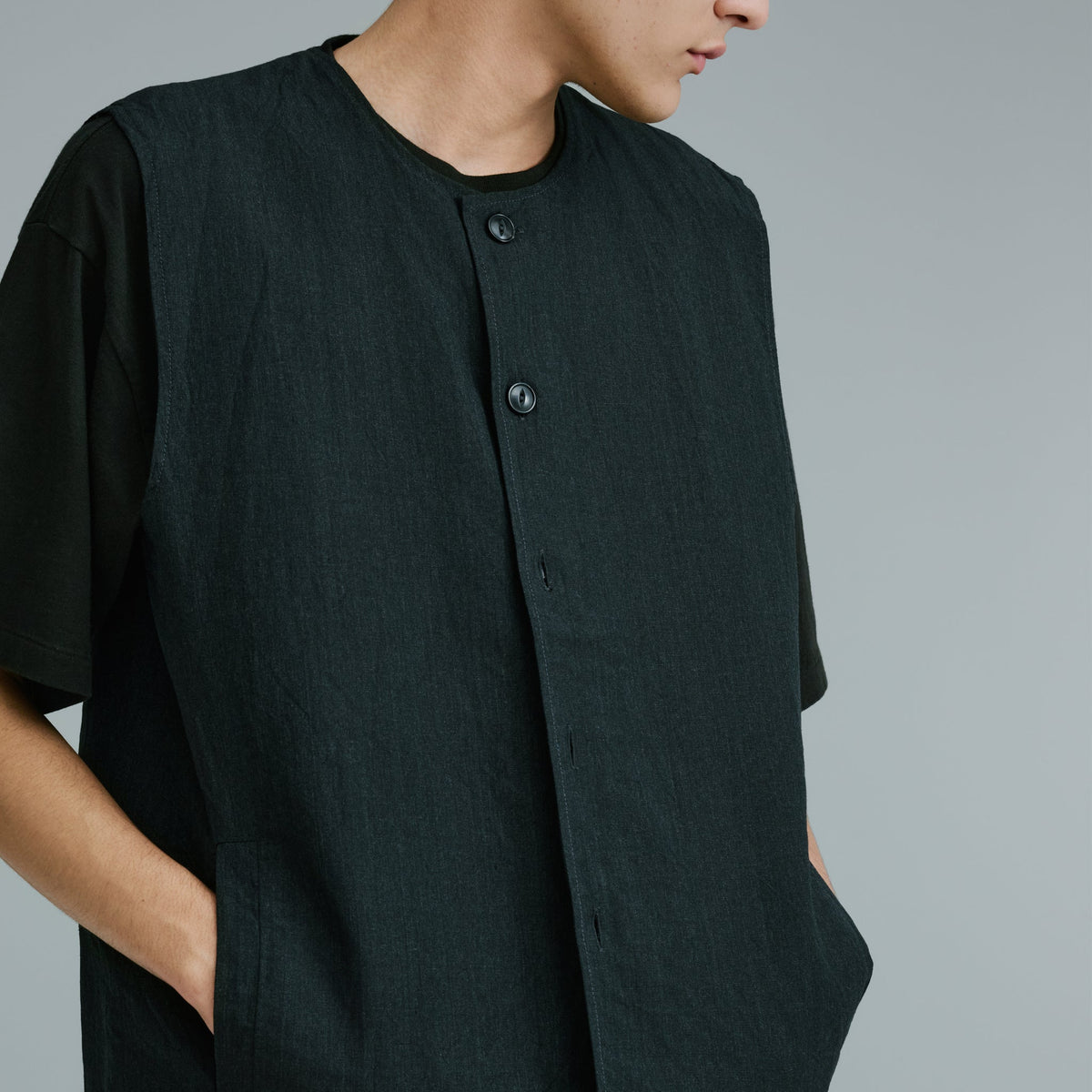 Linen Wool Tropical Crew Neck Vest