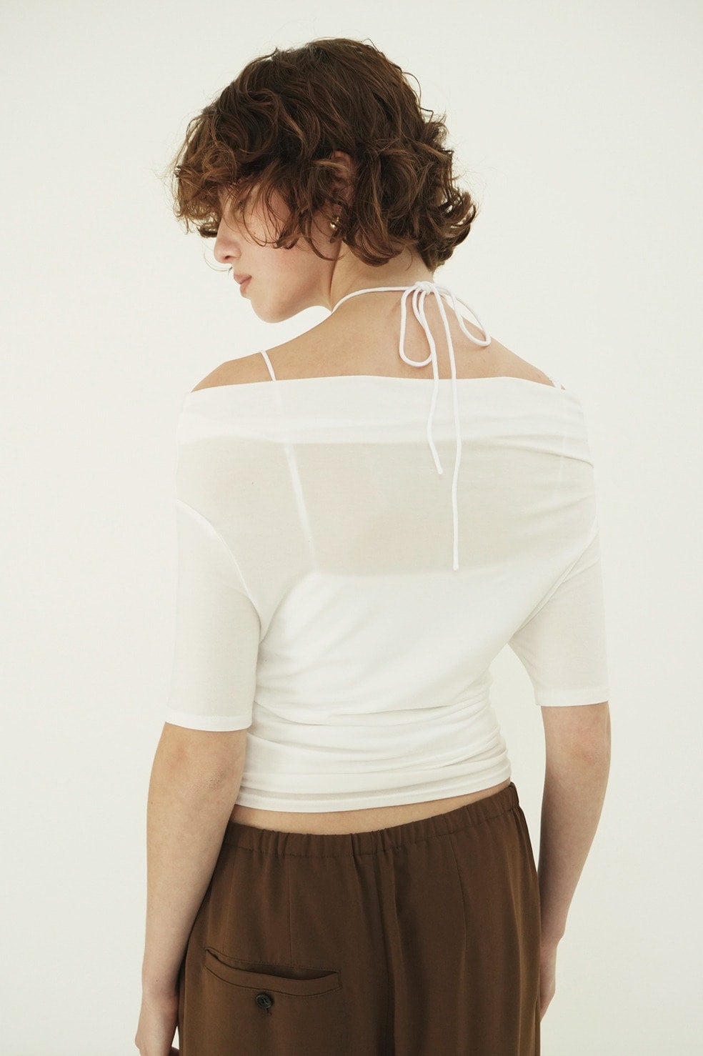 THIN CORD HALTER NECK TOPS