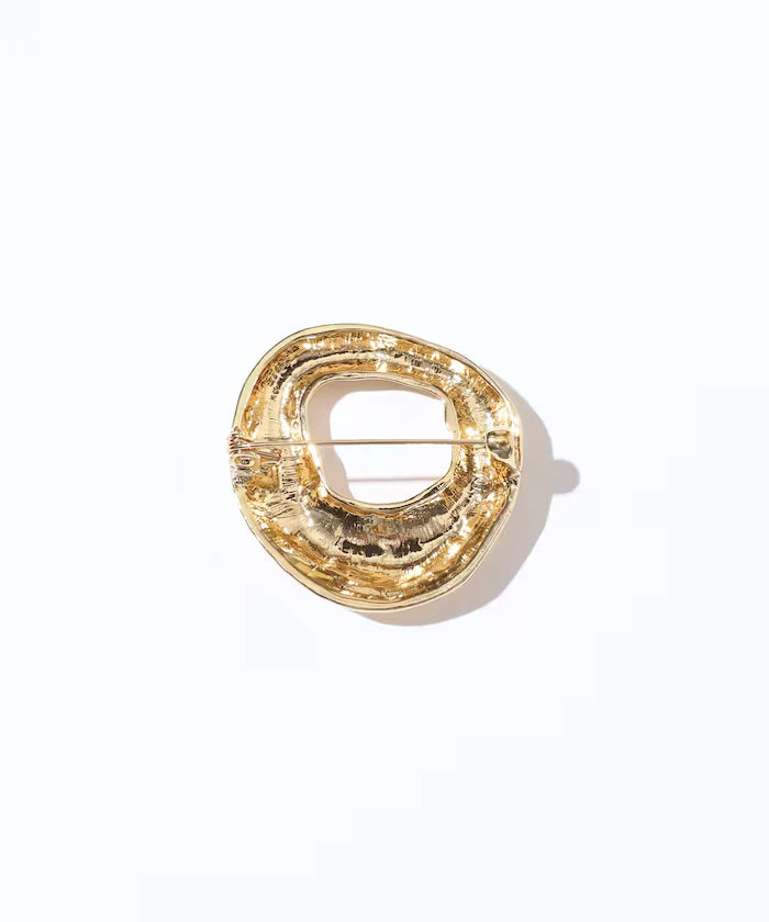 Oversized Long Sleeve Brooch Shirt
