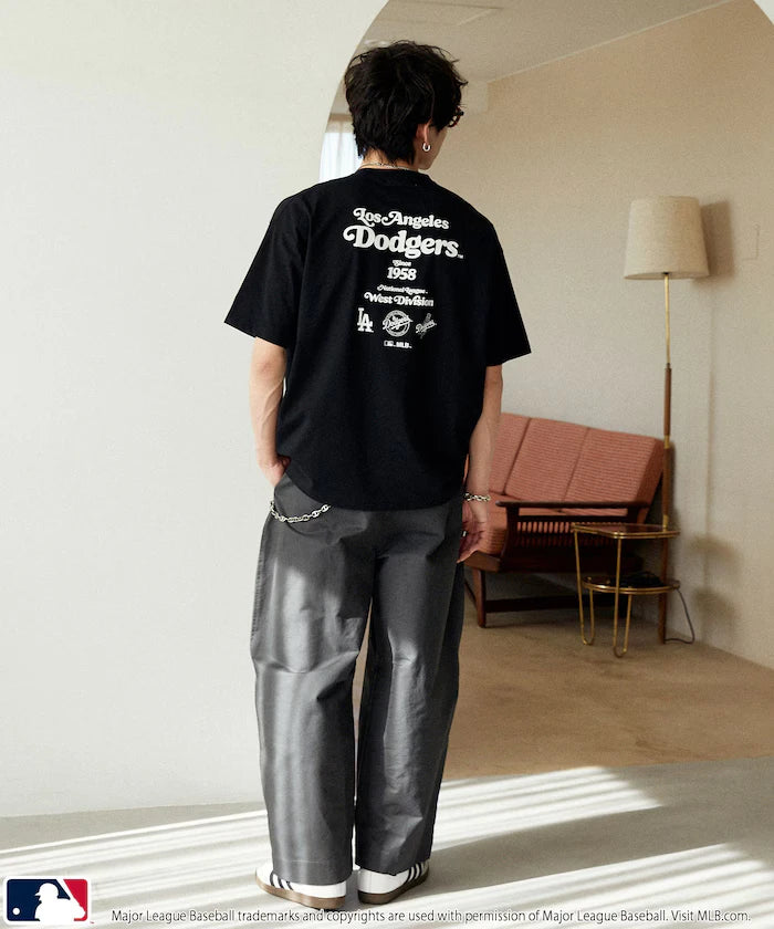MLB Typography Logo T-Shirt