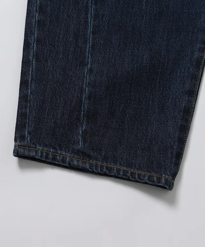 Heart Studs Curvy Denim / Wide Silhouette