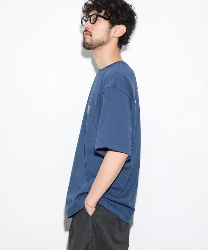 6 oz Front Logo Embroidered Crew Neck T-Shirt / Back Print T-Shirt PRINT ROUND FIRST