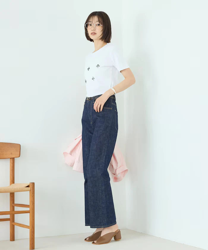Shell Button Flower Motif Cotton Modal T-Shirt