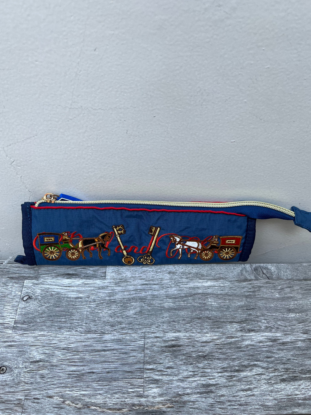 Key & Carriage#32 NAVY T/B CASE 301738