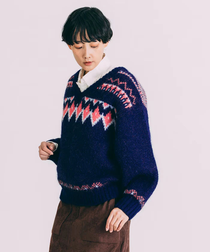 V-neck color block Nordic pattern knit