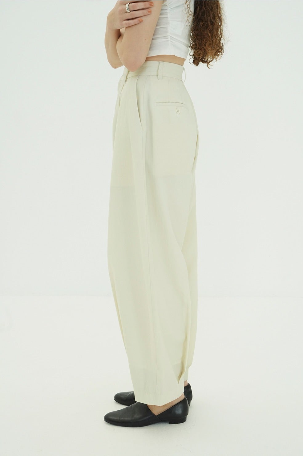 WOOL NYLON TUCK PANTS