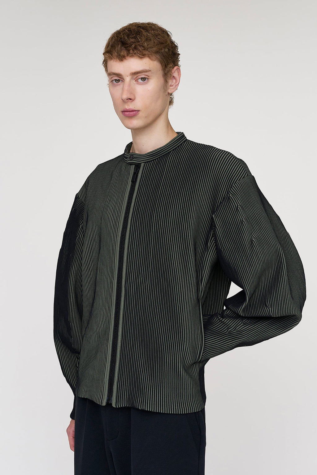 HYPHA STAND COLLAR ZIP BLOUSON