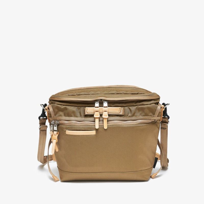 EXCLUSIVE BALLISTIC NYLON MESSENGER BAG/KHAKI