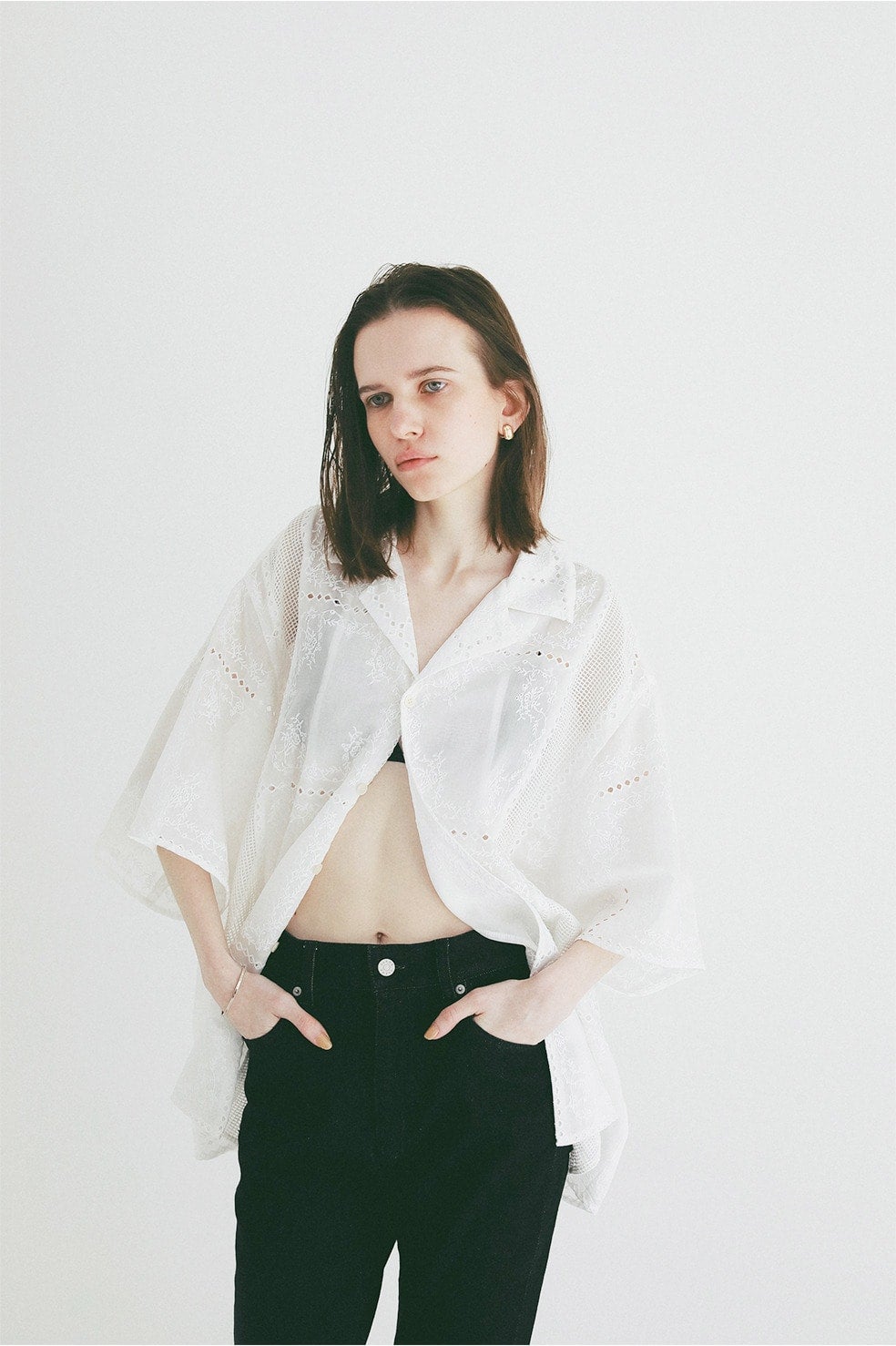 EMBROIDERY LACE BOX SHIRTS
