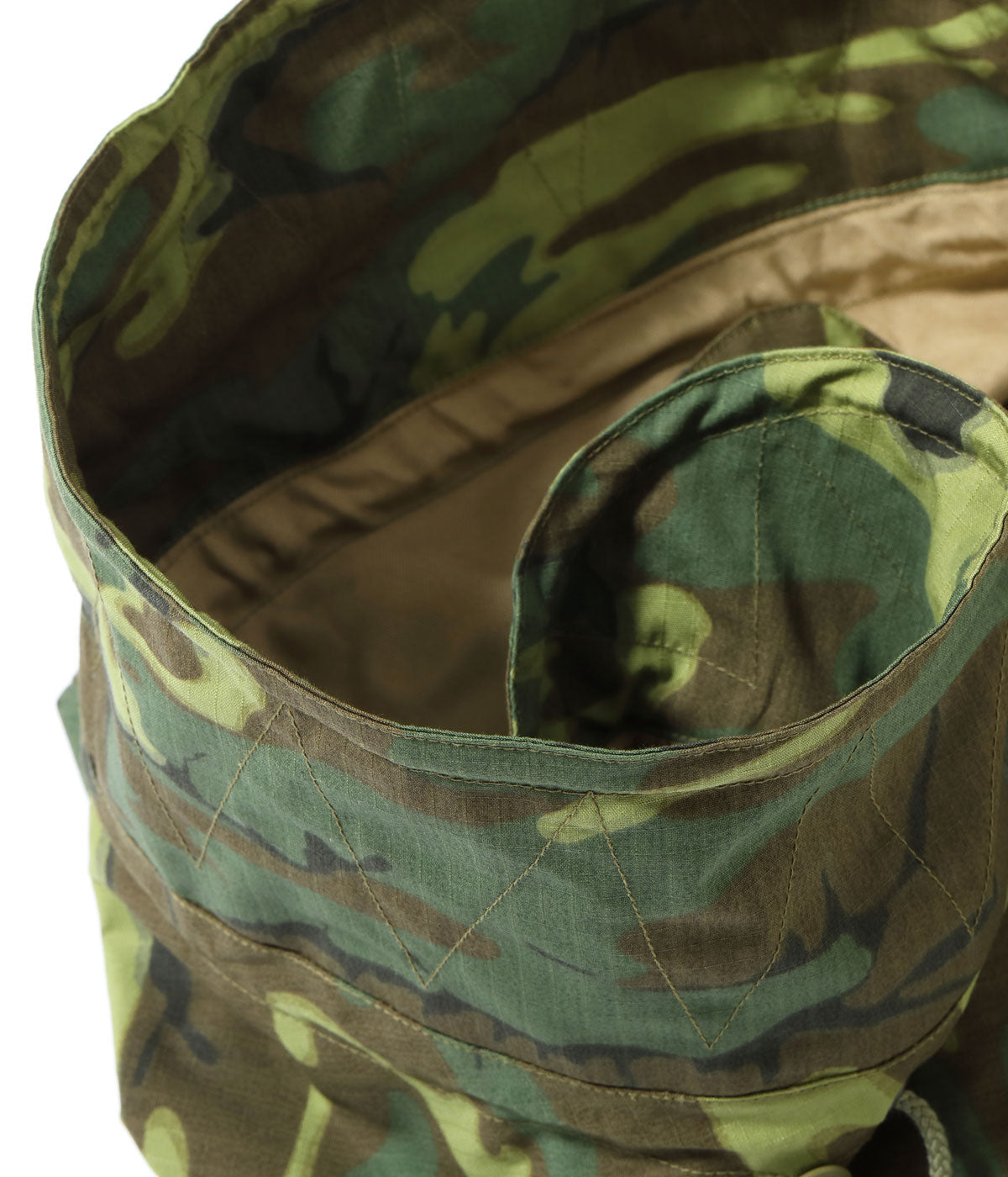 Type M-65 HOOD CAMOUFLAGE “WATER REPELLENT CIVILIAN MODEL.”