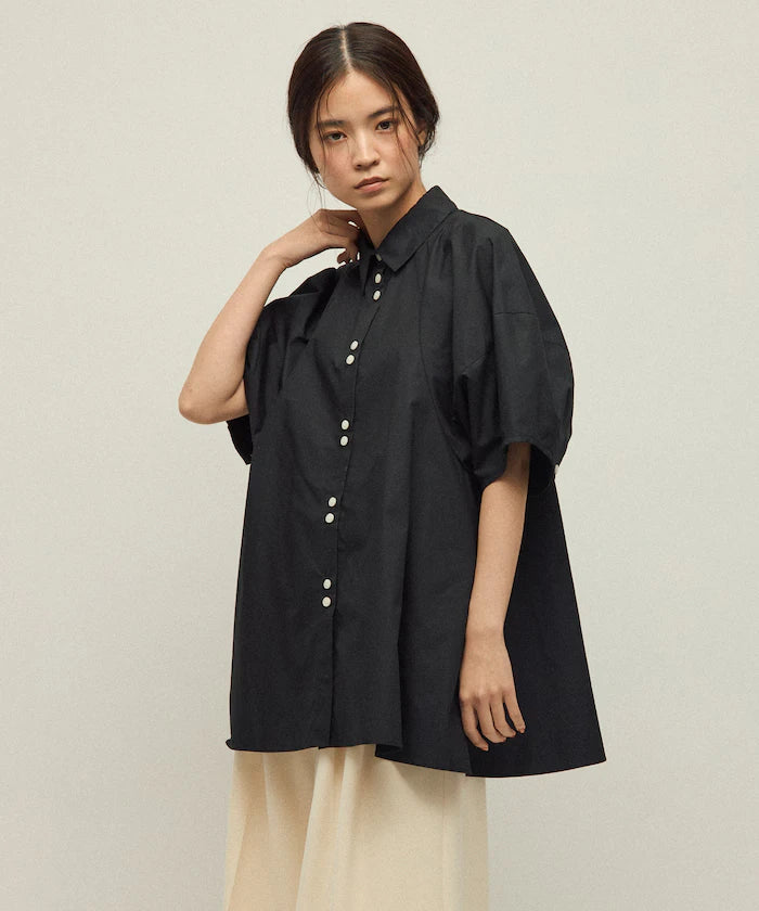 Switching Design Balloon Sleeve Shirt / 5-Minute Sleeve Blouse