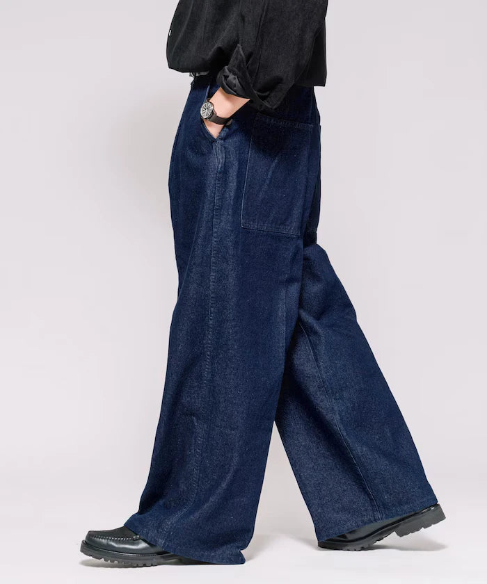 Wide Silhouette Straight Denim