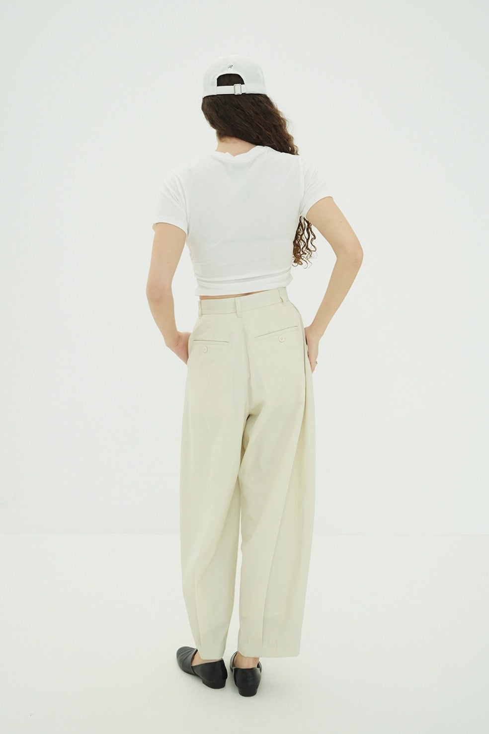 WOOL NYLON TUCK PANTS