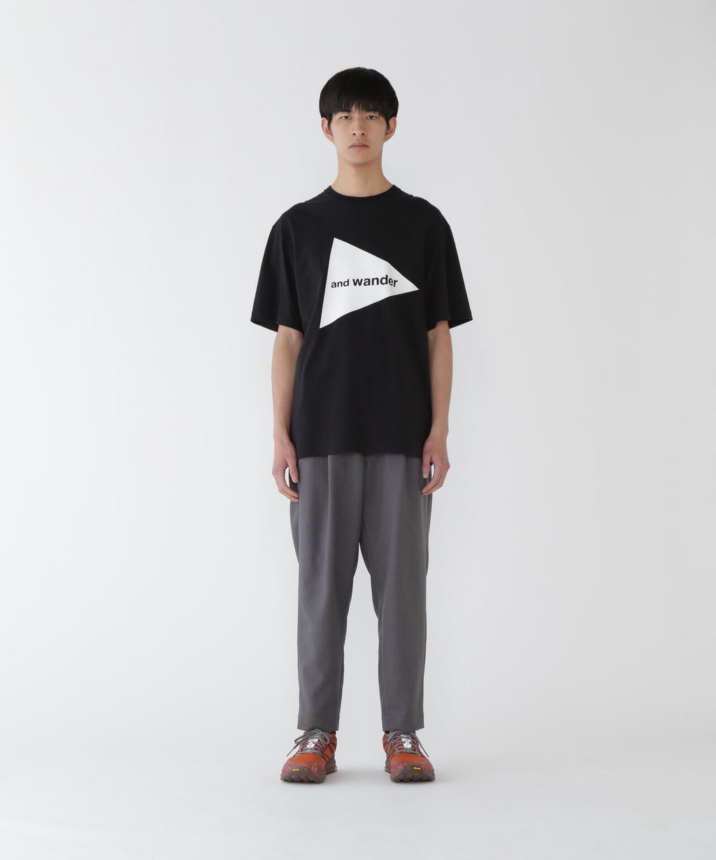 and wander logo SS T