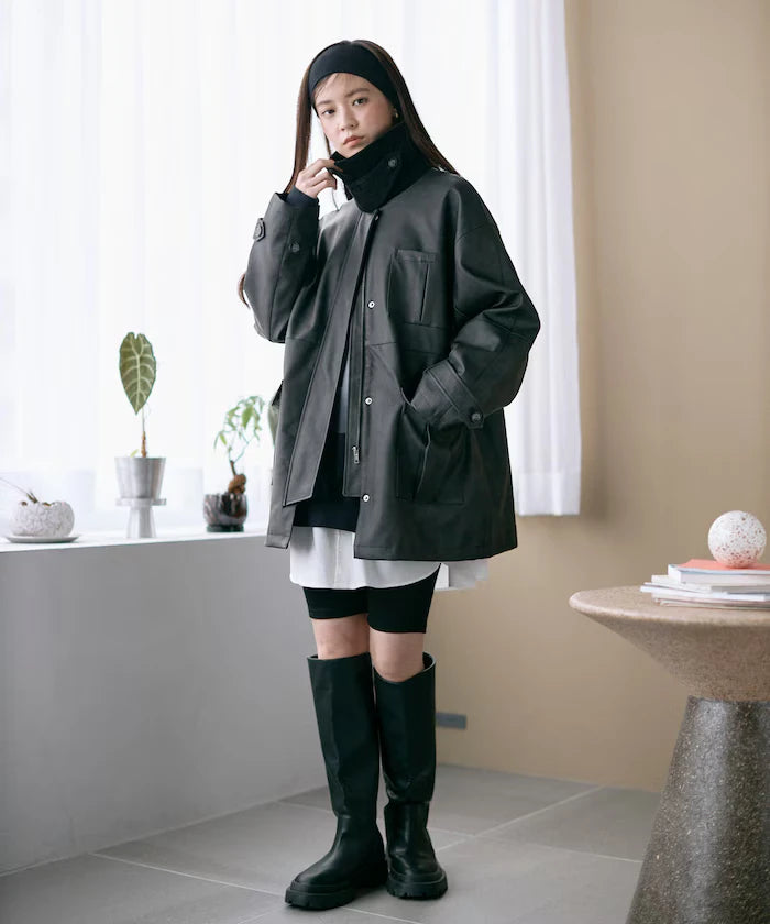 Oversized Crush Leatherette Jacket / Collar Corduroy