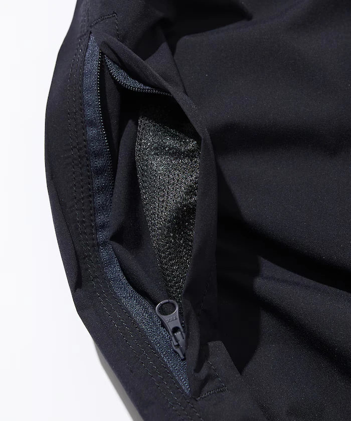2.5Layer 1 tuck wide tapered shell pants