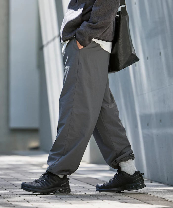 Wide Straight Nylon Track Pants / Tapered Silhouette Easy Nylon Pants