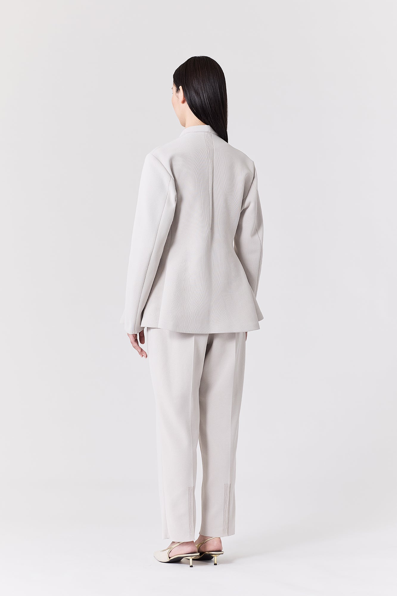 SOFT MILAN TUCK TAPERED PANTS