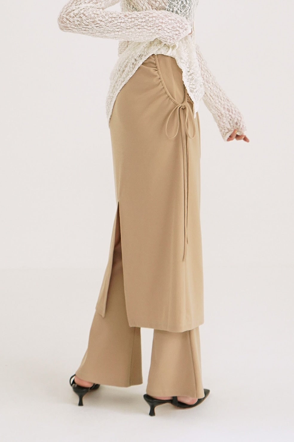 PANTS LAYERED SIDE SHIRRING SKIRT