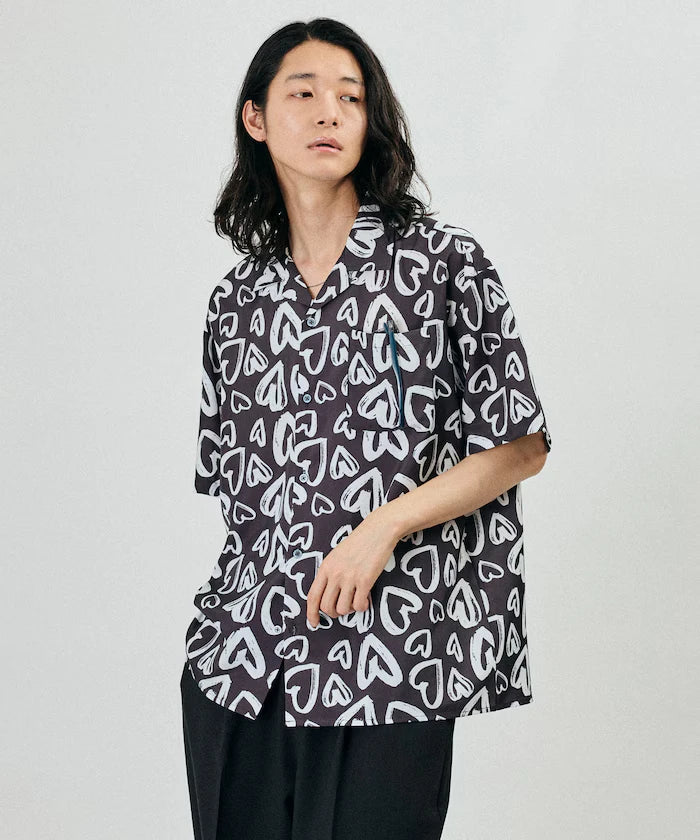 Open Collar Pattern Short Sleeve Shirt