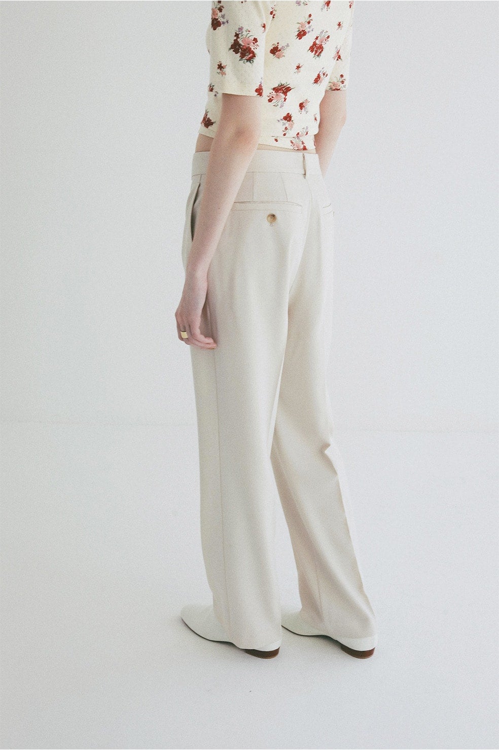 STRAIGHT SLIM PANTS