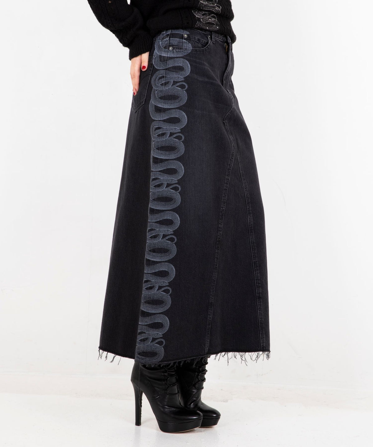 Snake Loop Remake Denim Skirt