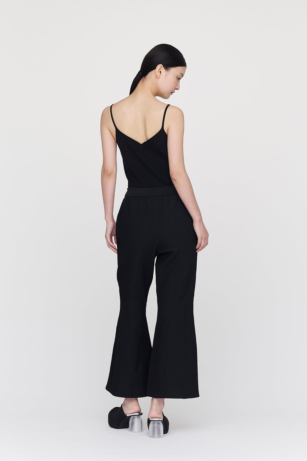 SOFT HYPHA TIGHT FLARE PANTS
